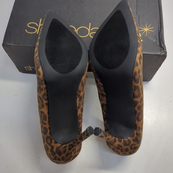 Shoedazzle Naomi Classic Pointed Toe Pumps Size 10 Brown Leopard main image 2